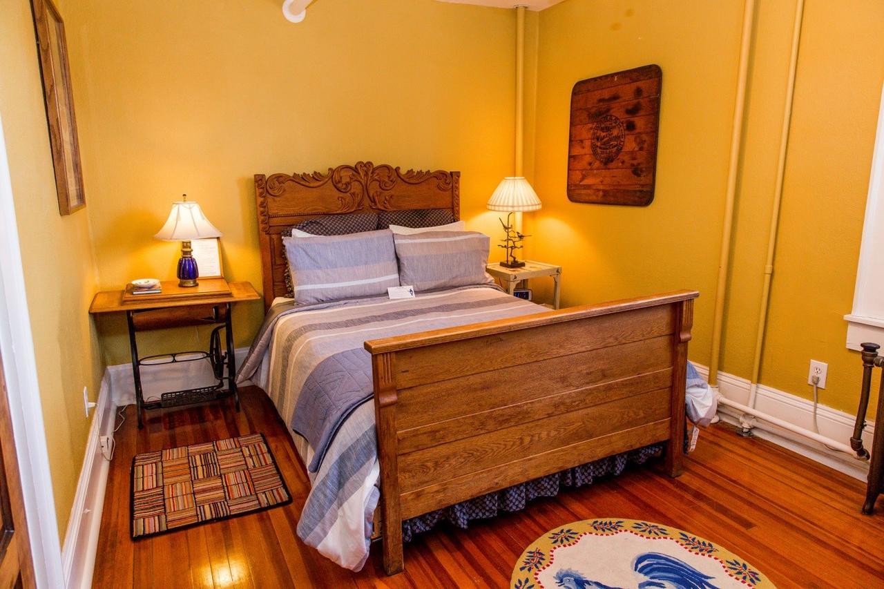 Bed and Breakfast The Henderson Hendersonville Esterno foto