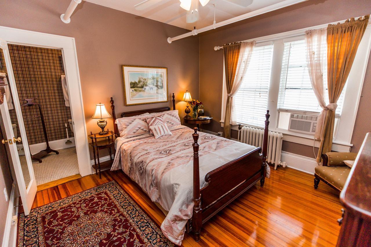 Bed and Breakfast The Henderson Hendersonville Esterno foto