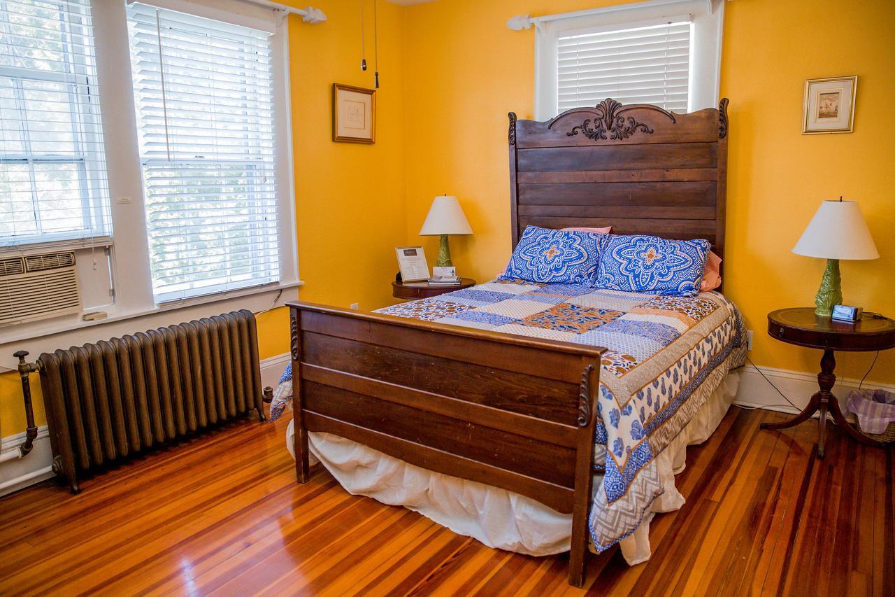 Bed and Breakfast The Henderson Hendersonville Esterno foto