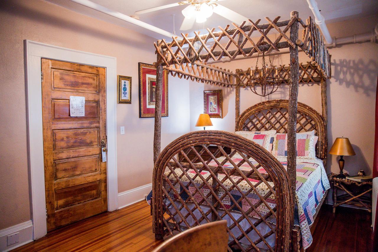 Bed and Breakfast The Henderson Hendersonville Esterno foto
